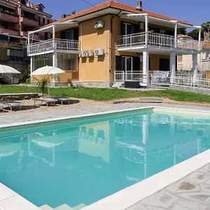 porto-maurizio-monolocale-terrazzo-piscina-apt-4.hotelitalianriviera.com/